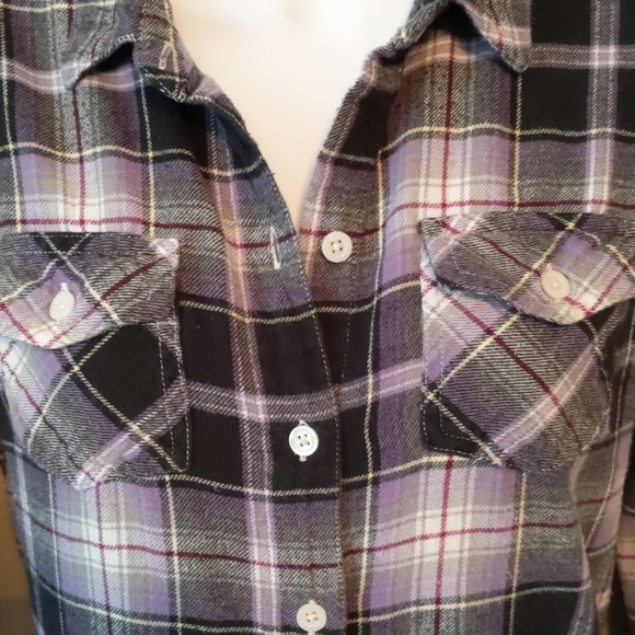 Long sleeve purple & black plaid flannel - Picture 2 of 7